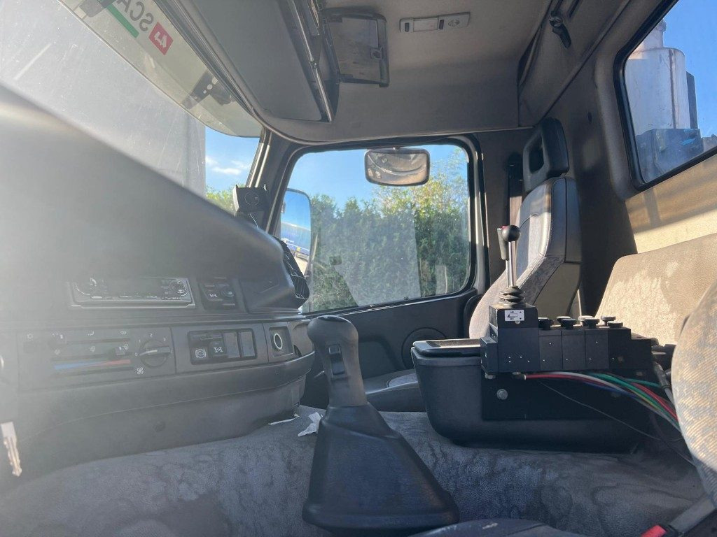 吊钩升降车 VOLVO FM12 SCARRABILE:图9 吊钩升降车 VOLVO FM12 SCARRABILE:图9