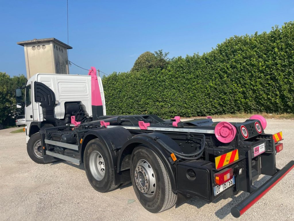 VOLVO FM9 SCARRABILE - 吊钩升降车:图5 VOLVO FM9 SCARRABILE - 吊钩升降车:图5