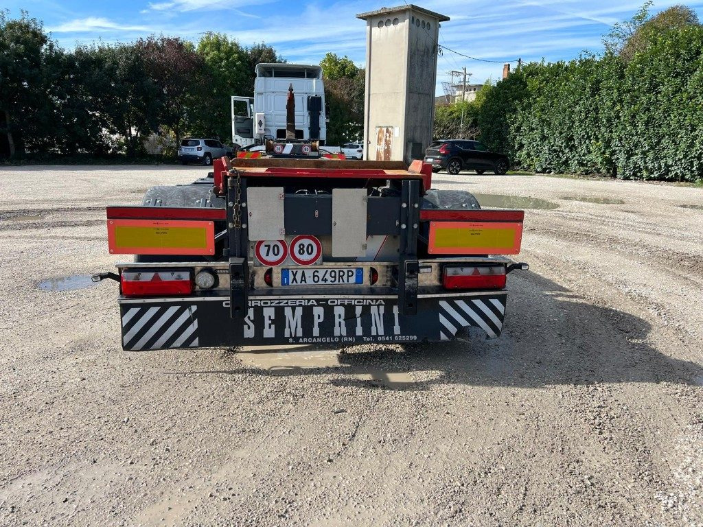 ZORZI RIMORCHIO SCARRABILE ZORZI 20R070 - 滚出式/ 箕斗拖车:图4 ZORZI RIMORCHIO SCARRABILE ZORZI 20R070 - 滚出式/ 箕斗拖车:图4