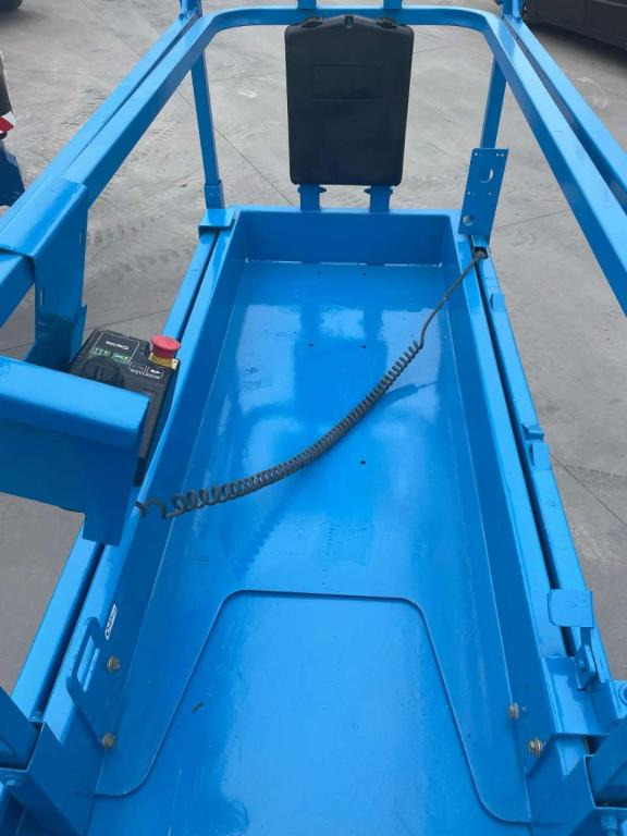 Genie GS-1930 - 剪式升降机:图3 Genie GS-1930 - 剪式升降机:图3