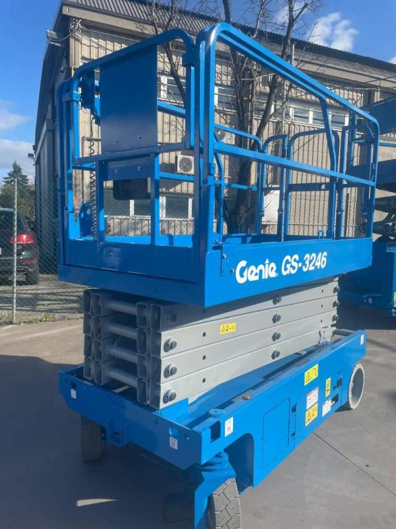 Genie GS-3246 - 剪式升降机:图2 Genie GS-3246 - 剪式升降机:图2