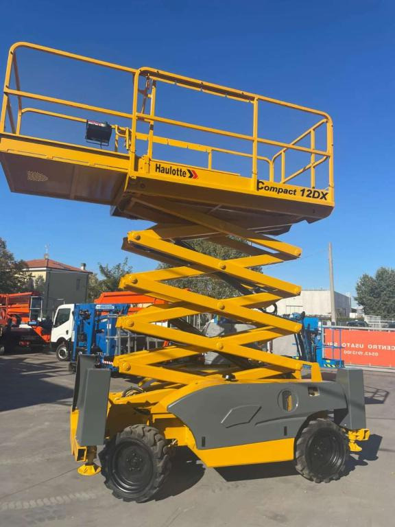 剪式升降机 Haulotte COMPACT 12DX：图10