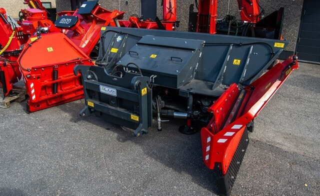 Siljum MekanMP 5000 ja 5400 X-Line - 推雪板:图3 Siljum MekanMP 5000 ja 5400 X-Line - 推雪板:图3