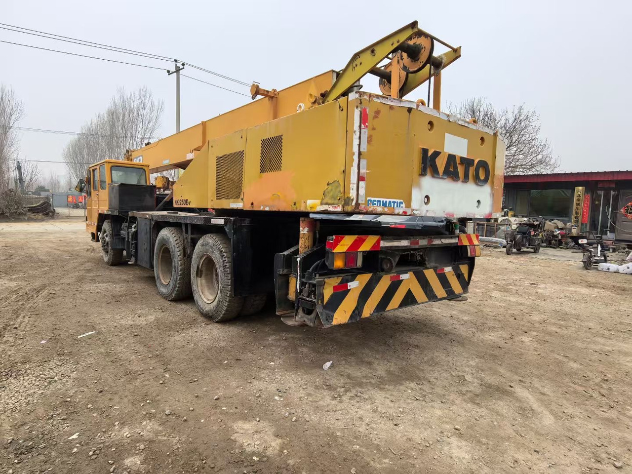 KATO NK250E NK300E NK400E NK500E NK800 NK1000 25ton 30 ton 40 ton 50 ton 80 ton truck crane - 移动式起重机:图3 KATO NK250E NK300E NK400E NK500E NK800 NK1000 25ton 30 ton 40 ton 50 ton 80 ton truck crane - 移动式起重机:图3