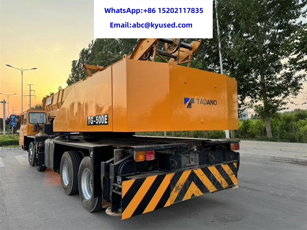 TADANO TG500E TG700E TG1000 TL250E TL300E 25TON 30TON 50TON 70T 100TON - 移动式起重机:图4 TADANO TG500E TG700E TG1000 TL250E TL300E 25TON 30TON 50TON 70T 100TON - 移动式起重机:图4