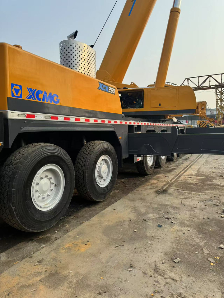 XCMG QAY240 XCT240 XCA240 QY240K 240 ton 250 ton 300 ton 260 ton 200 ton 220 ton crane 租赁 XCMG QAY240 XCT240 XCA240 QY240K 240 ton 250 ton 300 ton 260 ton 200 ton 220 ton crane：图6