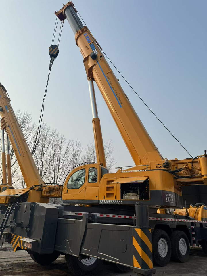 XCMG QAY240 XCT240 XCA240 QY240K 240 ton 250 ton 300 ton 260 ton 200 ton 220 ton crane 租赁 XCMG QAY240 XCT240 XCA240 QY240K 240 ton 250 ton 300 ton 260 ton 200 ton 220 ton crane：图8