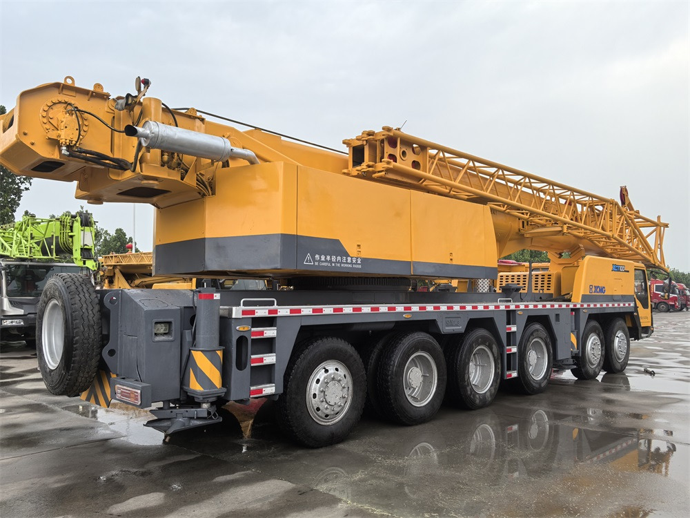 XCMG QY100K QY130K QY160K QAY200 QAY240 QAY300 QAY350 used truck crane - 移动式起重机:图3 XCMG QY100K QY130K QY160K QAY200 QAY240 QAY300 QAY350 used truck crane - 移动式起重机:图3