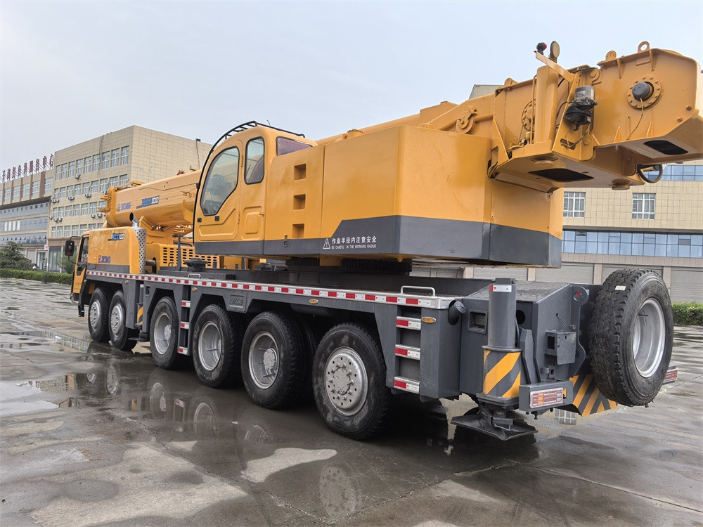 XCMG QY100K QY130K QY160K QAY200 QAY240 QAY300 QAY350 used truck crane - 移动式起重机:图4 XCMG QY100K QY130K QY160K QAY200 QAY240 QAY300 QAY350 used truck crane - 移动式起重机:图4