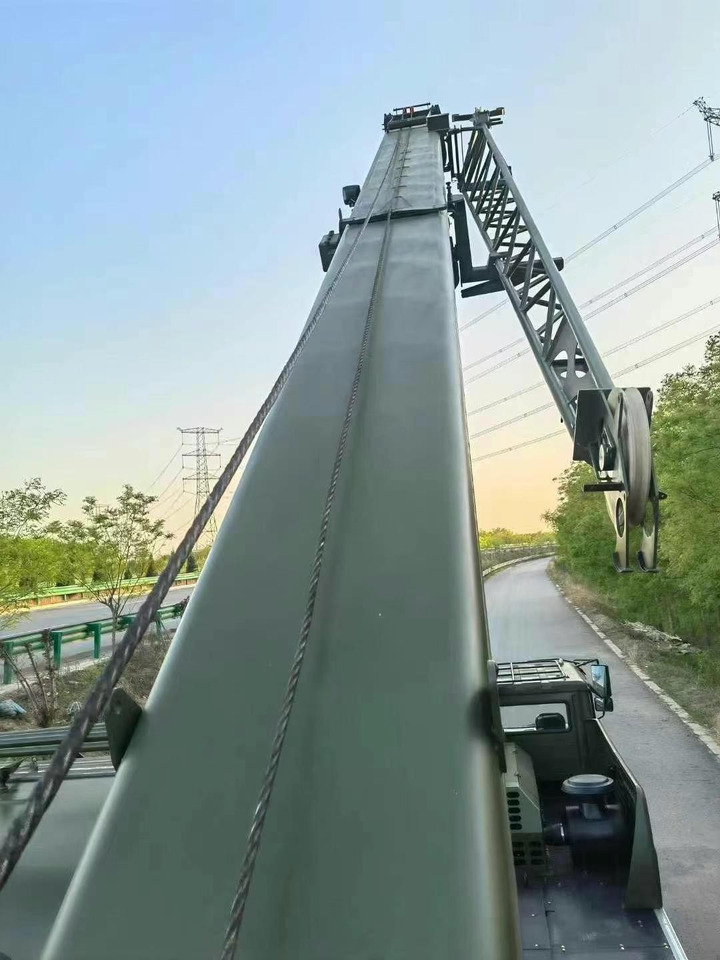 移动式起重机 XCMG QY25K5-1 25 ton truck crane:图15 移动式起重机 XCMG QY25K5-1 25 ton truck crane:图15