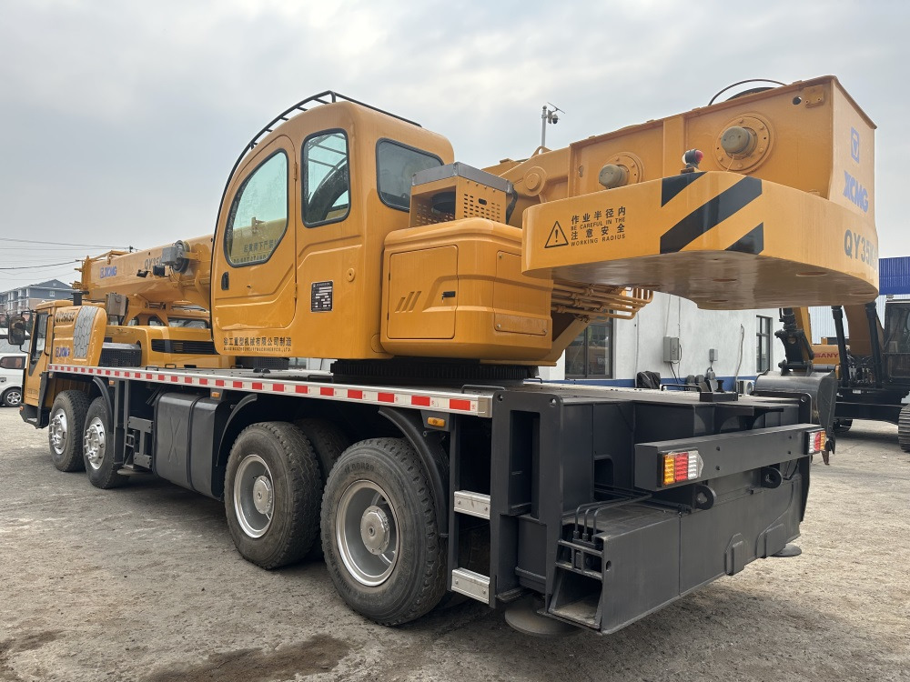 XCMG QY35K xct35l5 qy35k5c 35 ton truck crane - 移动式起重机:图2 XCMG QY35K xct35l5 qy35k5c 35 ton truck crane - 移动式起重机:图2