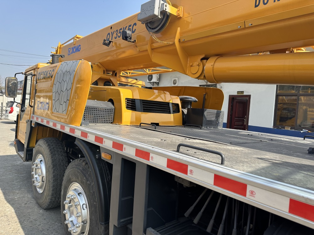 XCMG QY35K xct35l5 qy35k5c 35 ton truck crane - 移动式起重机:图4 XCMG QY35K xct35l5 qy35k5c 35 ton truck crane - 移动式起重机:图4