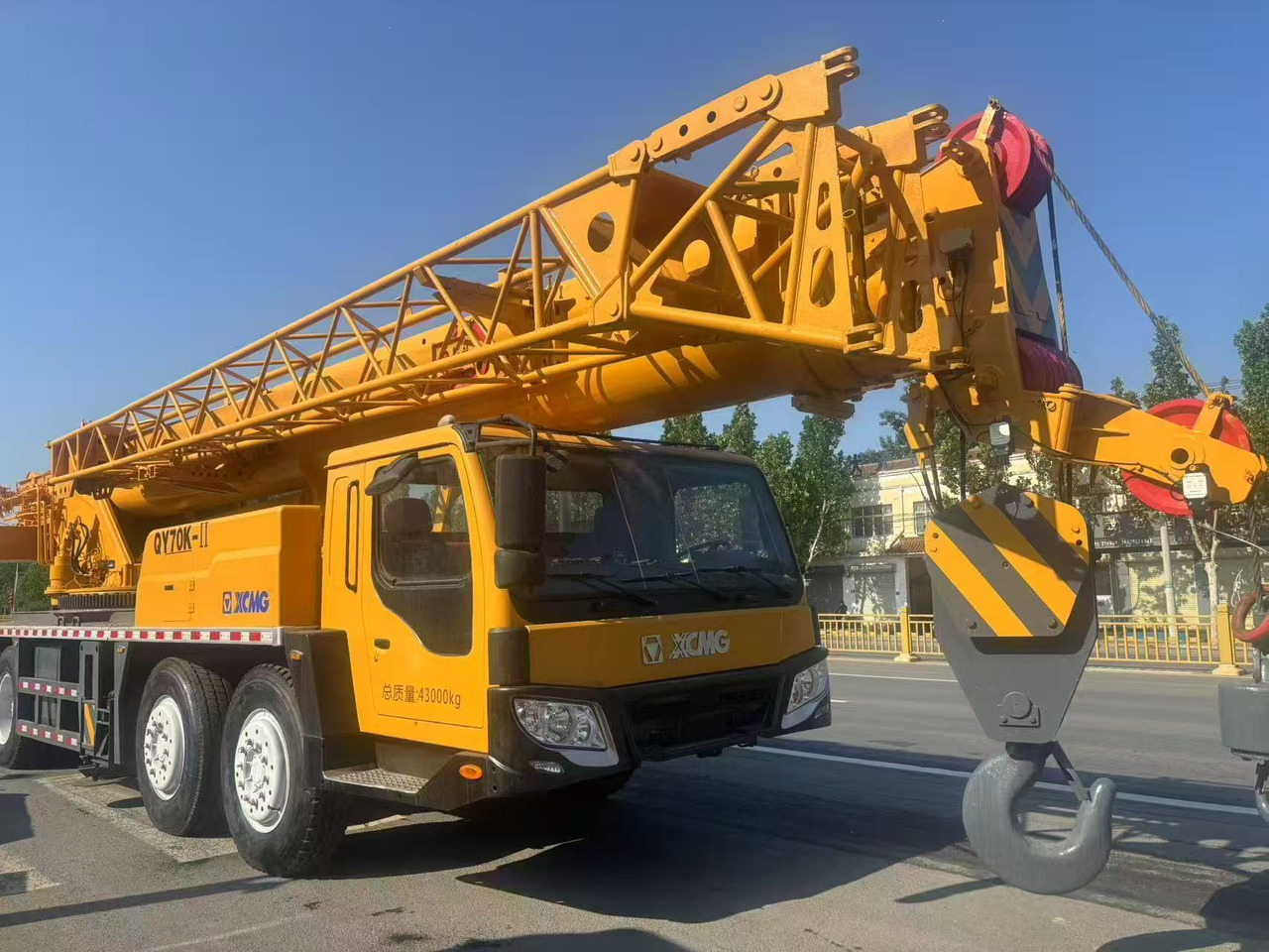 XCMG QY70K-1 QY70K QY80K 70ton 80ton Used Truck Mobile Crane - 移动式起重机:图5 XCMG QY70K-1 QY70K QY80K 70ton 80ton Used Truck Mobile Crane - 移动式起重机:图5