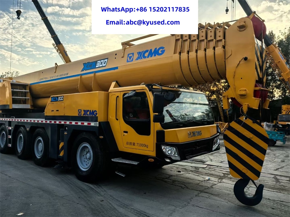 XCMG XCT300 XCA300 QAY300 XCA350 300Ton 350ton 260ton 250ton 220ton 240ton 200ton 180ton 160t 150ton 130ton 120ton 100ton - 全地形起重机:图3 XCMG XCT300 XCA300 QAY300 XCA350 300Ton 350ton 260ton 250ton 220ton 240ton 200ton 180ton 160t 150ton 130ton 120ton 100ton - 全地形起重机:图3