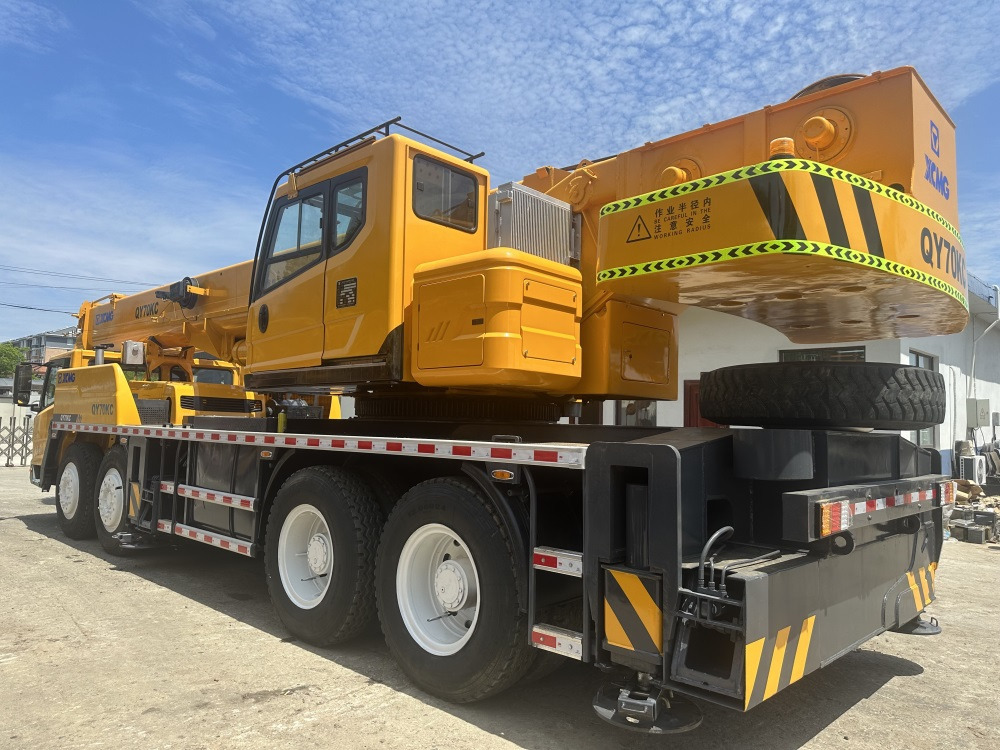 XCMG qy70kc xct75 qy75kc 75 ton truck crane - 移动式起重机:图3 XCMG qy70kc xct75 qy75kc 75 ton truck crane - 移动式起重机:图3