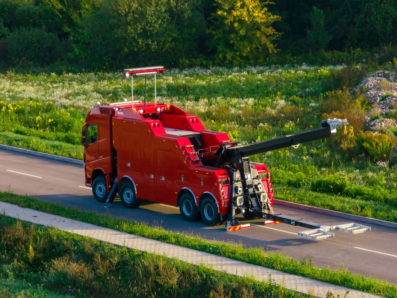 Volvo FH NEW ER4120 5 winches T-REX Volvo FH 540 8x4 WB6,0 White - 拖吊车:图2 Volvo FH NEW ER4120 5 winches T-REX Volvo FH 540 8x4 WB6,0 White - 拖吊车:图2