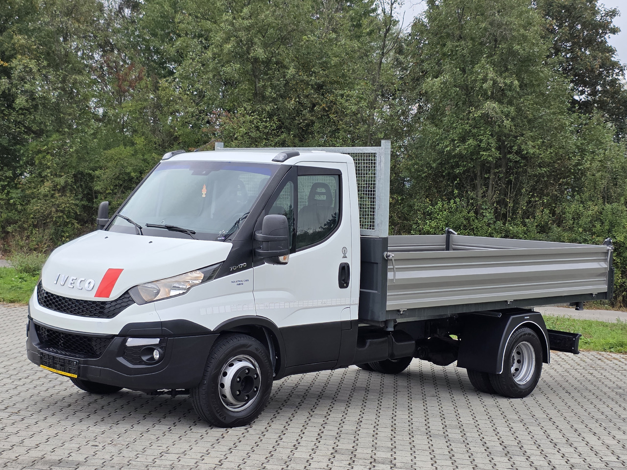 翻斗货车 IVECO Daily 70c-17 Wywrotka 3.80 M ! Kiper 3-Stronny ! Klima ! 3.0 HPI * 170 Hp ! Super Stan ! Z Włoch !:图10 翻斗货车 IVECO Daily 70c-17 Wywrotka 3.80 M ! Kiper 3-Stronny ! Klima ! 3.0 HPI * 170 Hp ! Super Stan ! Z Włoch !:图10