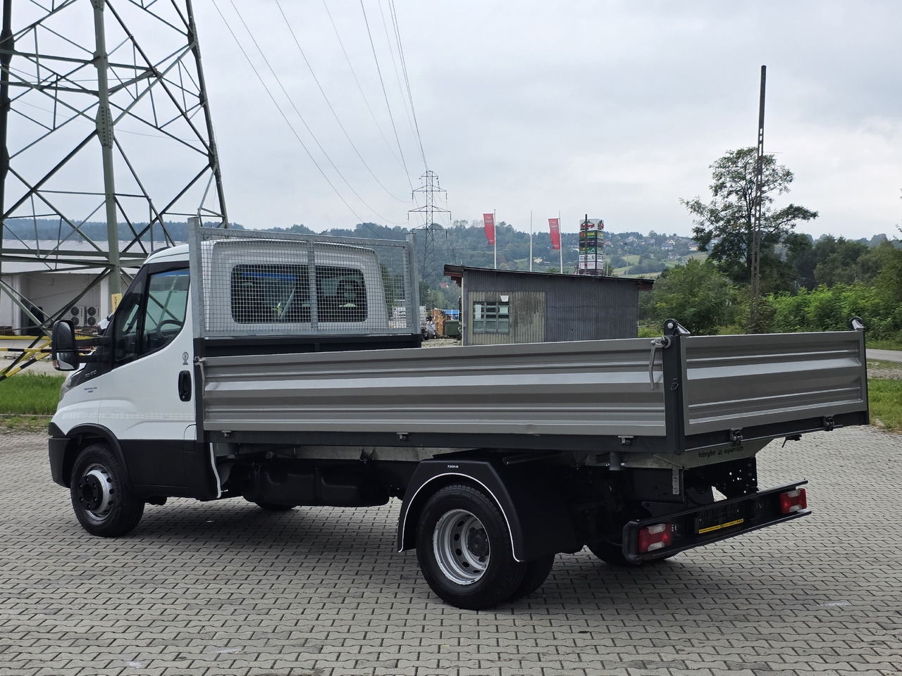 翻斗货车 IVECO Daily 70c-17 Wywrotka 3.80 M ! Kiper 3-Stronny ! Klima ! 3.0 HPI * 170 Hp ! Super Stan ! Z Włoch !:图15 翻斗货车 IVECO Daily 70c-17 Wywrotka 3.80 M ! Kiper 3-Stronny ! Klima ! 3.0 HPI * 170 Hp ! Super Stan ! Z Włoch !:图15