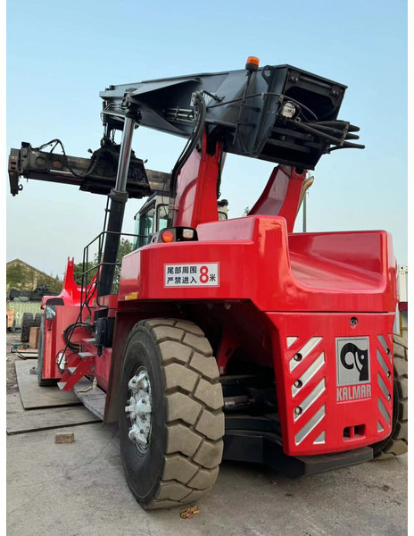 Kalmar DRU450 - 前移式堆垛机:图5 Kalmar DRU450 - 前移式堆垛机:图5