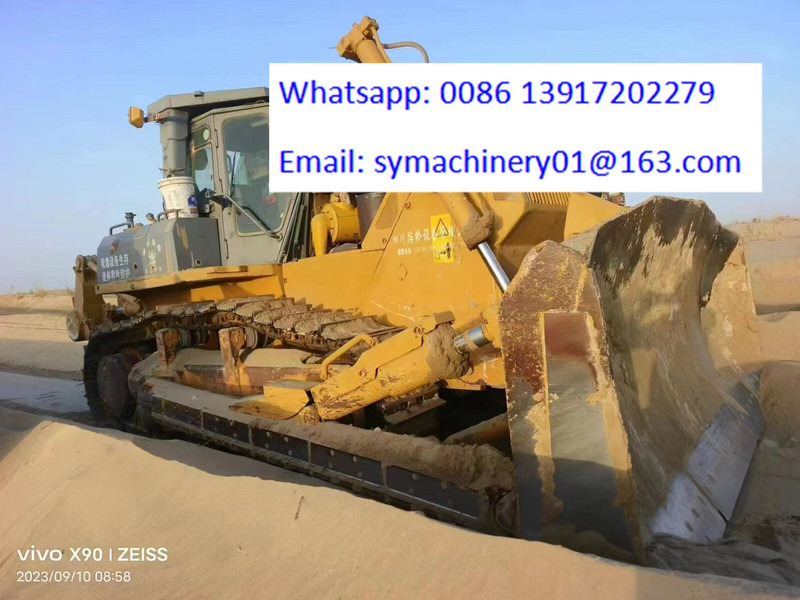 Komatsu D155A-5 - 推土机:图2 Komatsu D155A-5 - 推土机:图2