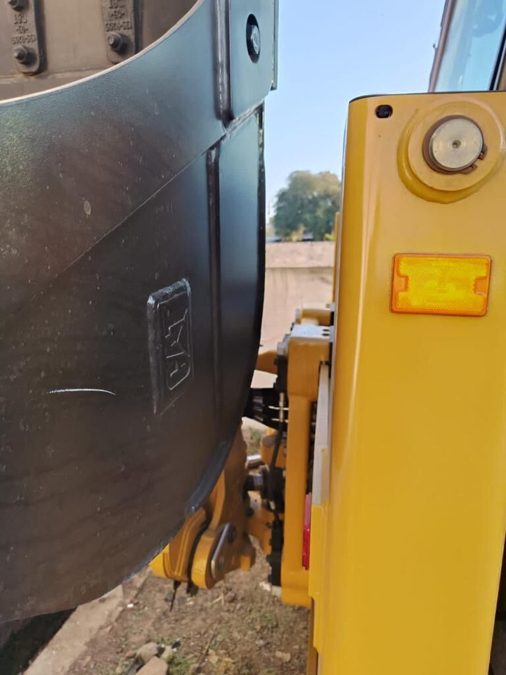 New Caterpillar 424 backhoe loader - 反铲装载机:图5 New Caterpillar 424 backhoe loader - 反铲装载机:图5