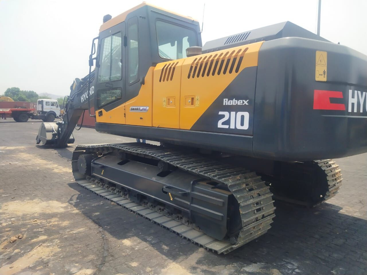 New Hyundai R210 tracked excavator - 履带式挖掘机:图3 New Hyundai R210 tracked excavator - 履带式挖掘机:图3