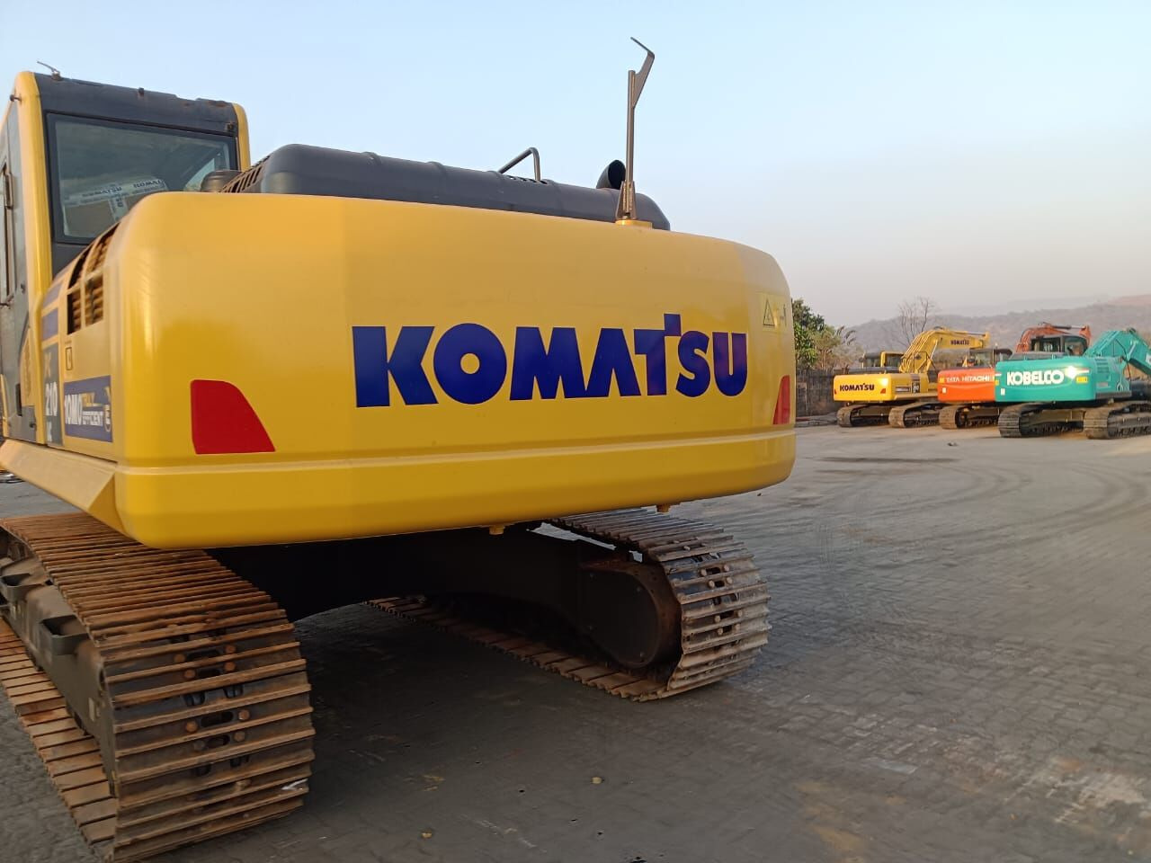 New Komatsu PC210 tracked excavator - 履带式挖掘机:图3 New Komatsu PC210 tracked excavator - 履带式挖掘机:图3