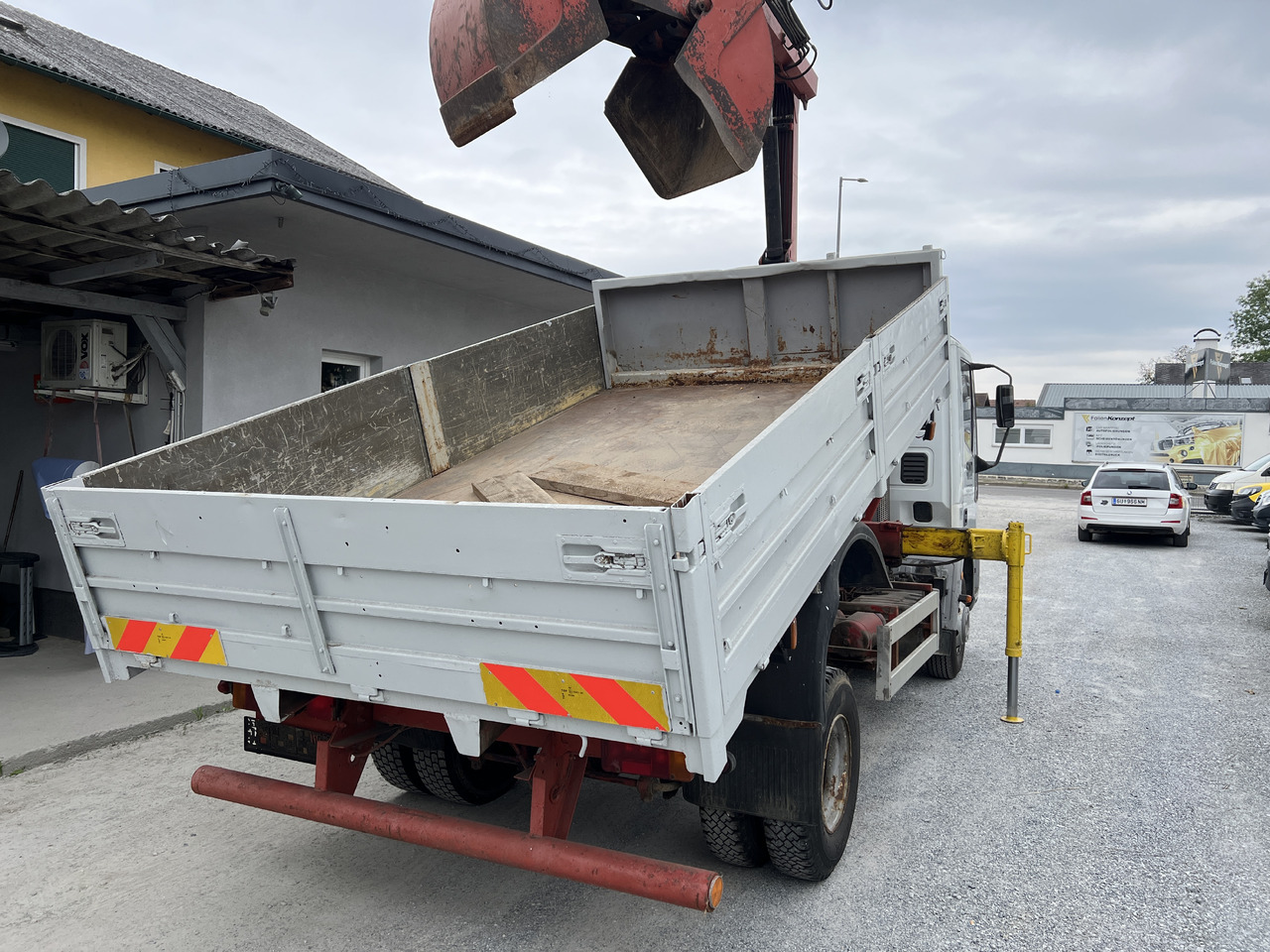 IVECO EUROCARGO 75E15 Kipper mit Kran - 翻斗车, 起重车:图4 IVECO EUROCARGO 75E15 Kipper mit Kran - 翻斗车, 起重车:图4