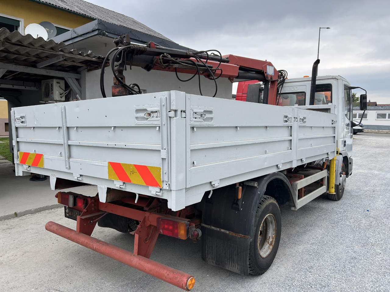 IVECO EUROCARGO 75E15 Kipper mit Kran - 翻斗车, 起重车:图3 IVECO EUROCARGO 75E15 Kipper mit Kran - 翻斗车, 起重车:图3