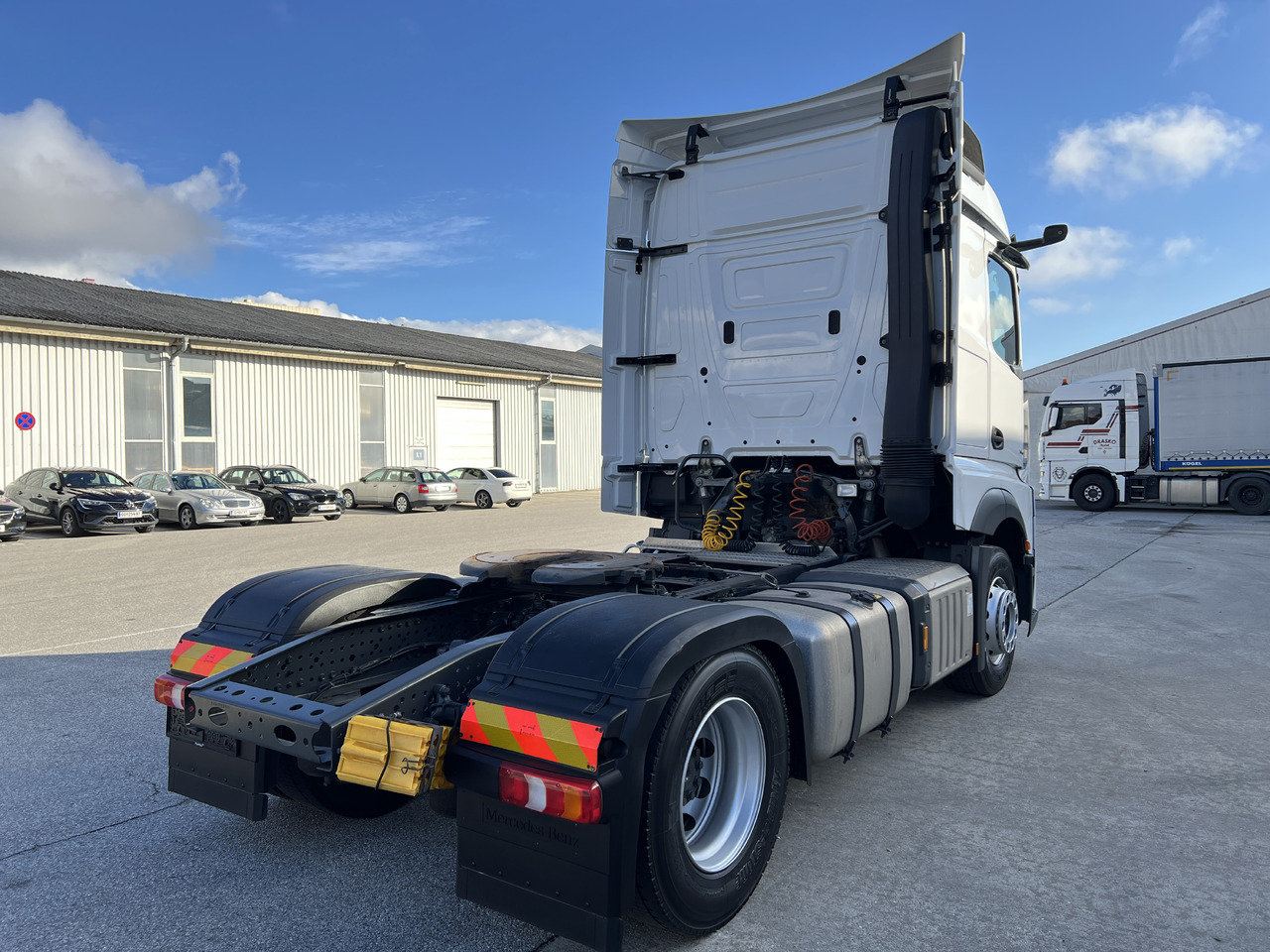MERCEDES-BENZ Mercedes-Benz Actros 1846 | Standklima | Retarder | Euro 6 - 牵引车:图3 MERCEDES-BENZ Mercedes-Benz Actros 1846 | Standklima | Retarder | Euro 6 - 牵引车:图3