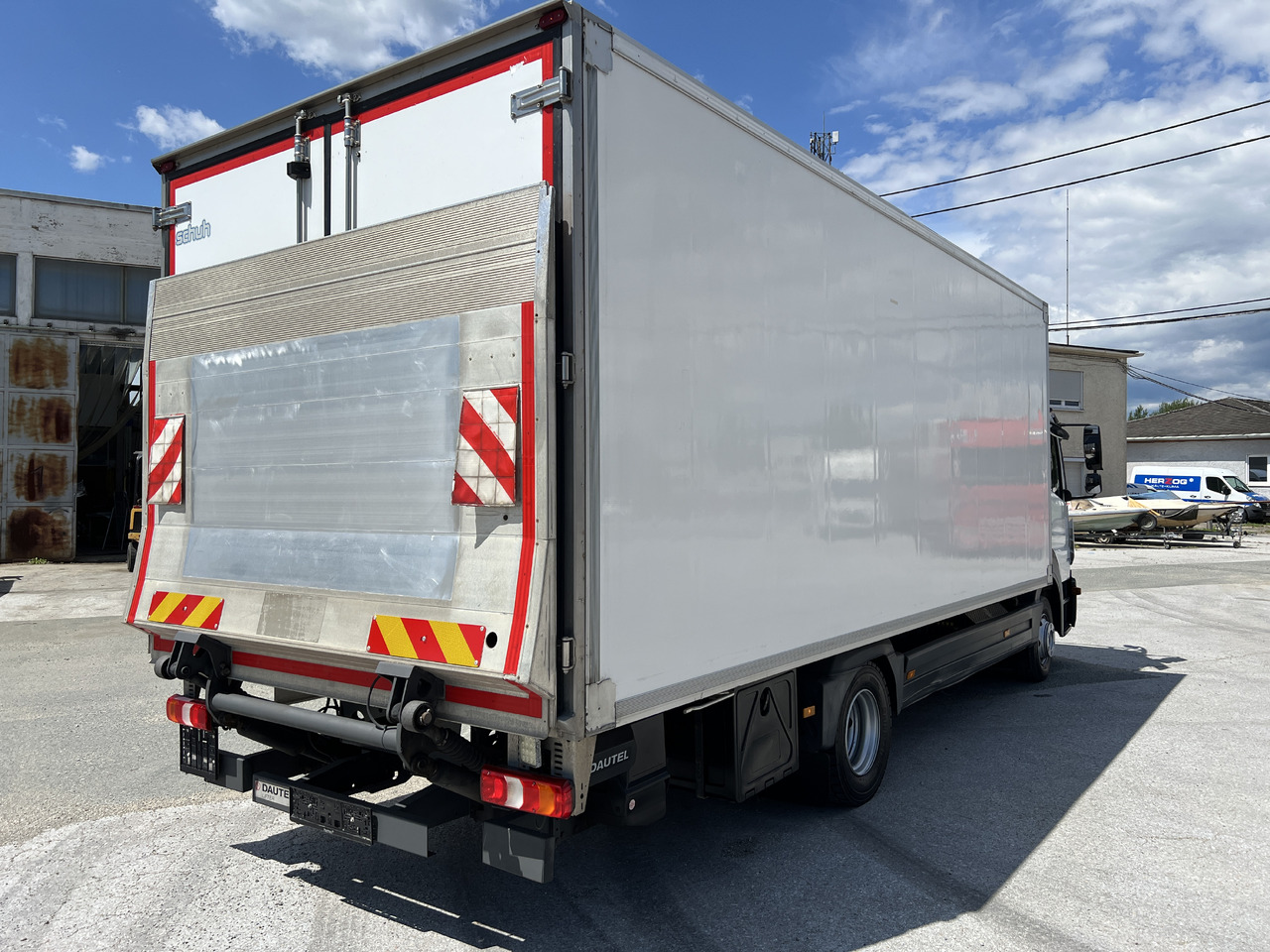 MERCEDES-BENZ Mercedes-Benz Atego 1221 Kühlkoffer mit LBW | EZ 2016 | | Klima | Tempomat | Diff. Hinterachse - 冷藏车:图5 MERCEDES-BENZ Mercedes-Benz Atego 1221 Kühlkoffer mit LBW | EZ 2016 | | Klima | Tempomat | Diff. Hinterachse - 冷藏车:图5