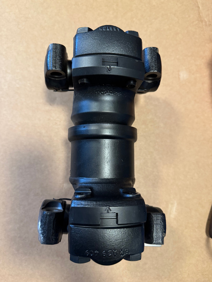 VOLVO VCE - 传动轴 适用于 建筑机械:图1 VOLVO VCE - 传动轴 适用于 建筑机械:图1