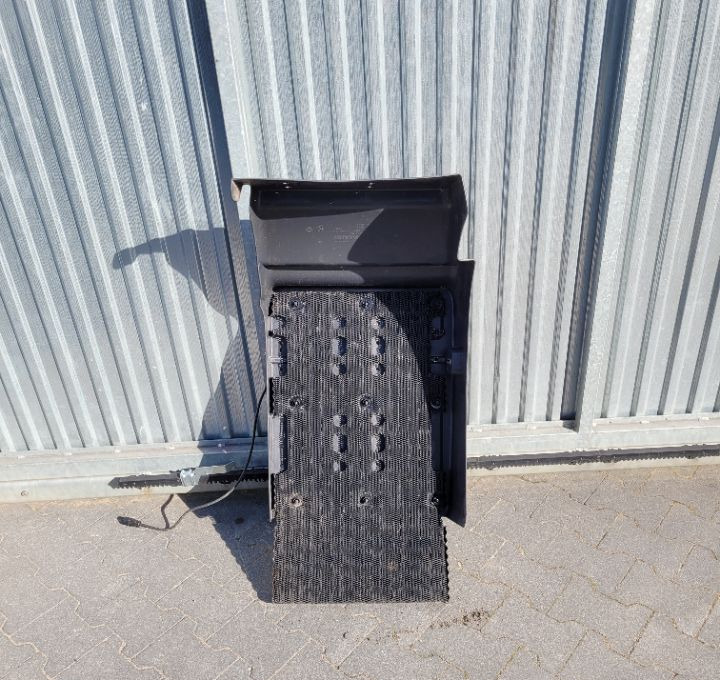 BLOTNIK MAN TGM LH NOWY ORYGINAL 81.61210-0521/0525 - 挡泥板 适用于 卡车:图2 BLOTNIK MAN TGM LH NOWY ORYGINAL 81.61210-0521/0525 - 挡泥板 适用于 卡车:图2