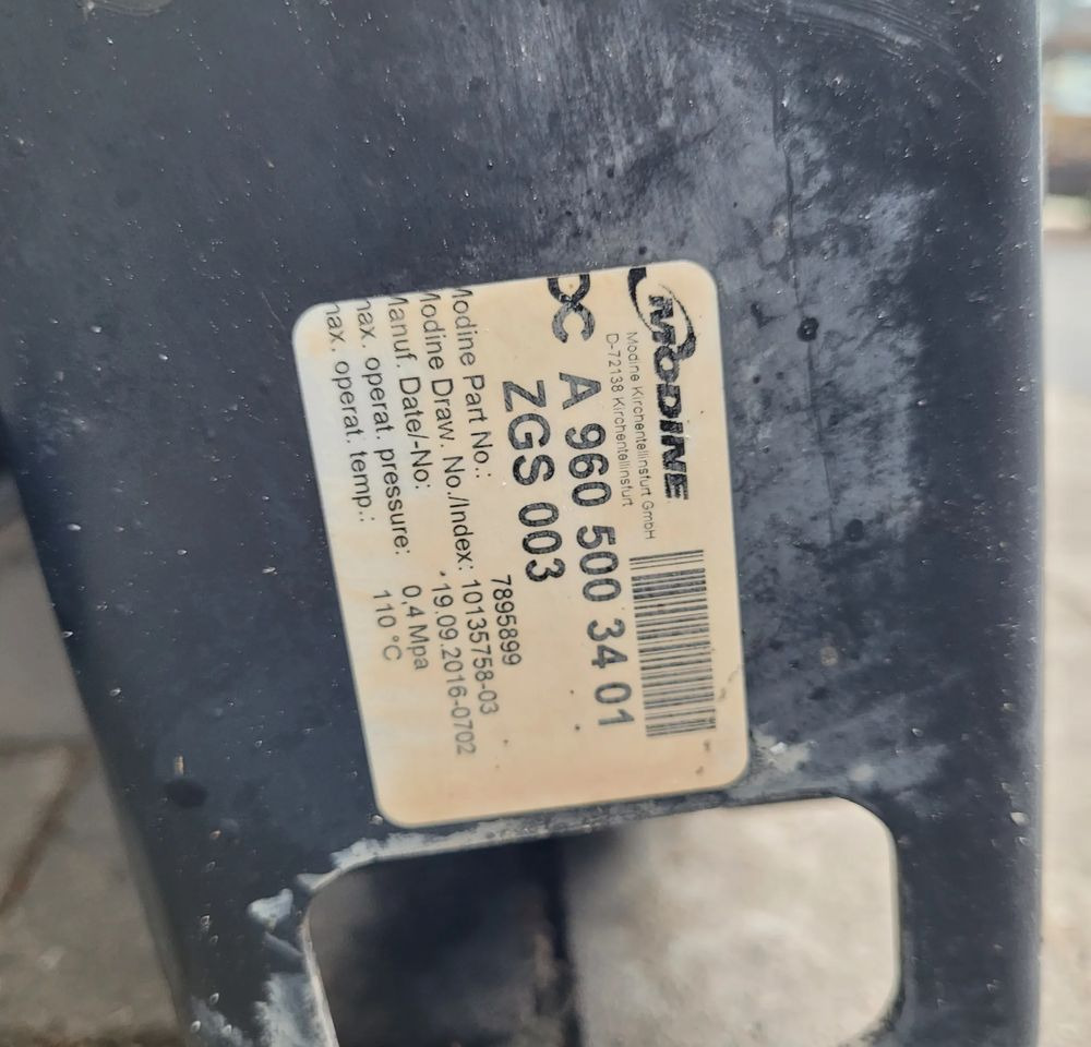 CHŁODNICA WODY MERCEDES ACTROS MP4 A9605003401 SZCZELNA CHWALIM116 - 散热器 适用于 卡车:图3 CHŁODNICA WODY MERCEDES ACTROS MP4 A9605003401 SZCZELNA CHWALIM116 - 散热器 适用于 卡车:图3