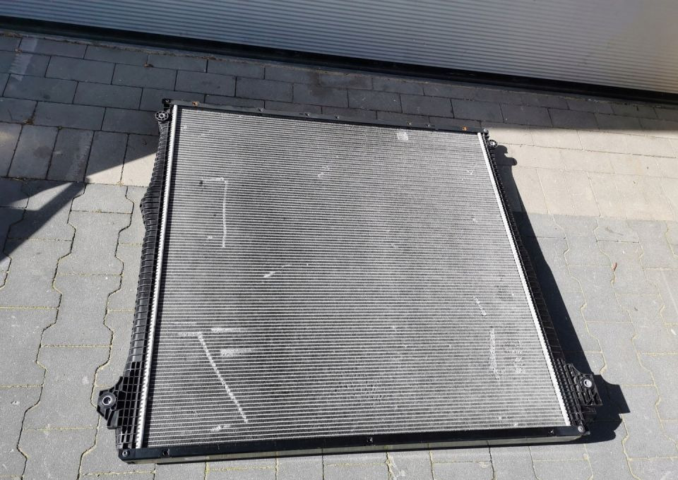 CHŁODNICA WODY SCANIA 2439723 SZCZELNA - 散热器 适用于 卡车:图2 CHŁODNICA WODY SCANIA 2439723 SZCZELNA - 散热器 适用于 卡车:图2