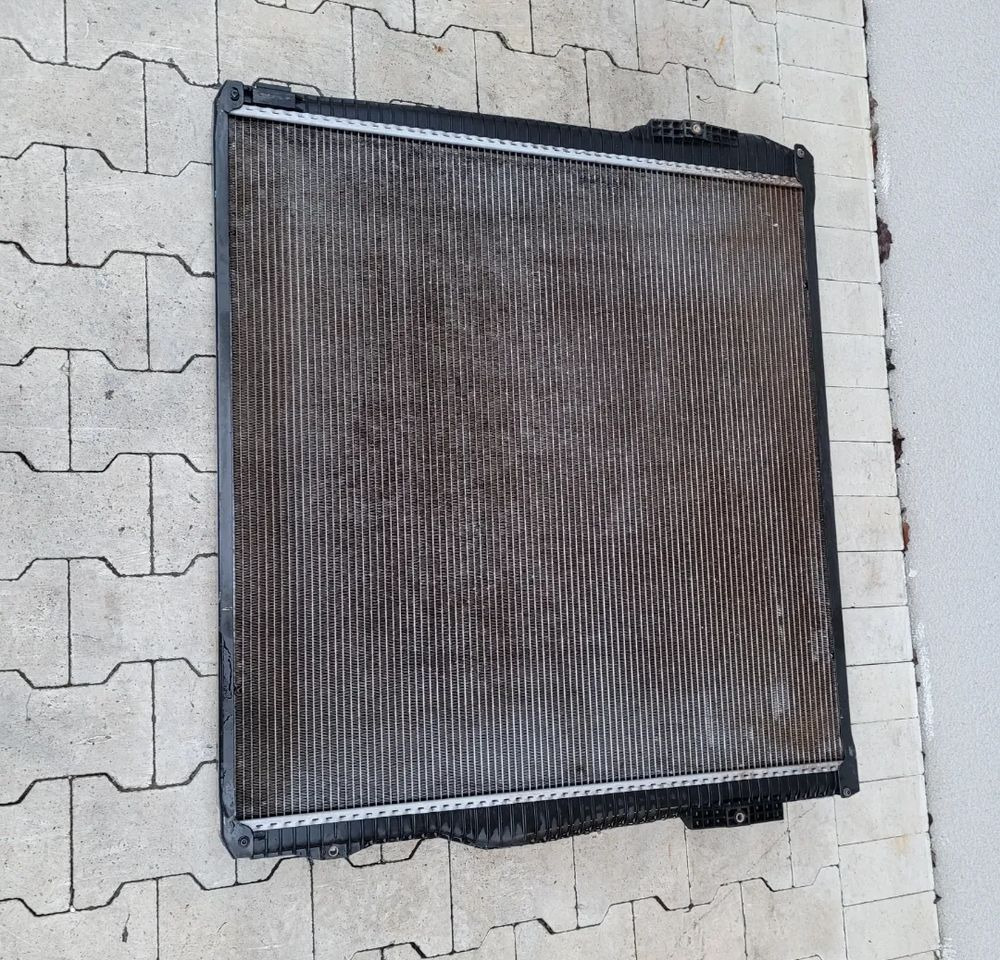 CHŁODNICA WODY SCANIA R 1855518 ORYGINAŁ SZCZELNE - 散热器 适用于 卡车:图2 CHŁODNICA WODY SCANIA R 1855518 ORYGINAŁ SZCZELNE - 散热器 适用于 卡车:图2