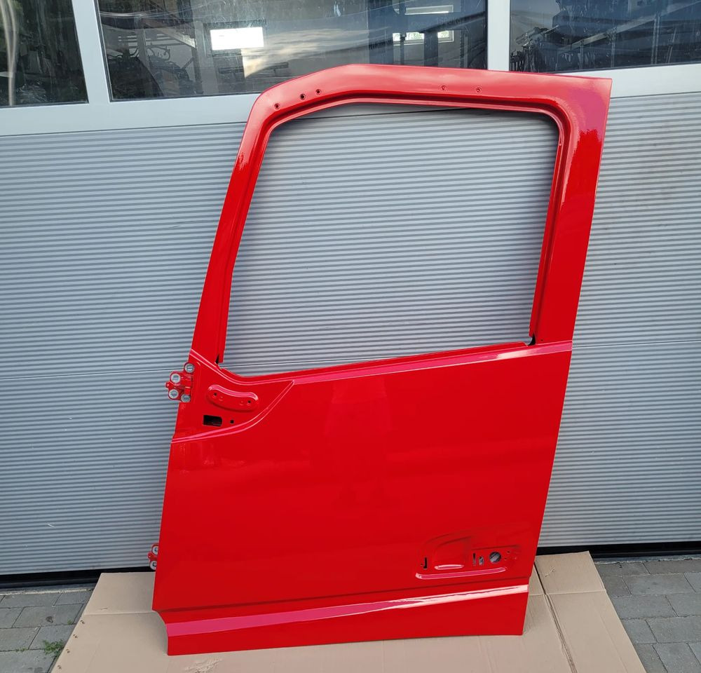 DRZWI LEWE VOLVO FH4 FH5 ORYGINAŁ CHWALIM116 - 车门及其零件 适用于 卡车:图1 DRZWI LEWE VOLVO FH4 FH5 ORYGINAŁ CHWALIM116 - 车门及其零件 适用于 卡车:图1