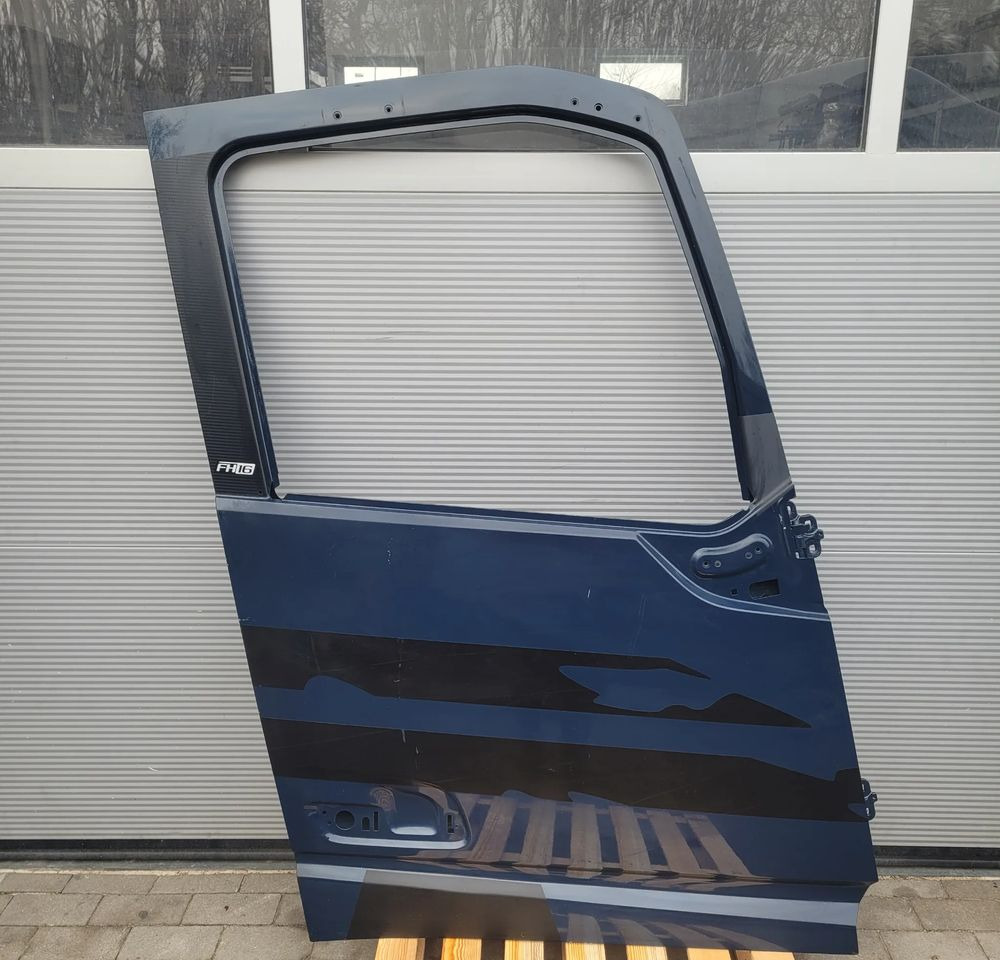 DRZWI VOLVO FH4 FH5 ORYGINAŁ RH. CHWALIM116 - 车门及其零件 适用于 卡车:图1 DRZWI VOLVO FH4 FH5 ORYGINAŁ RH. CHWALIM116 - 车门及其零件 适用于 卡车:图1