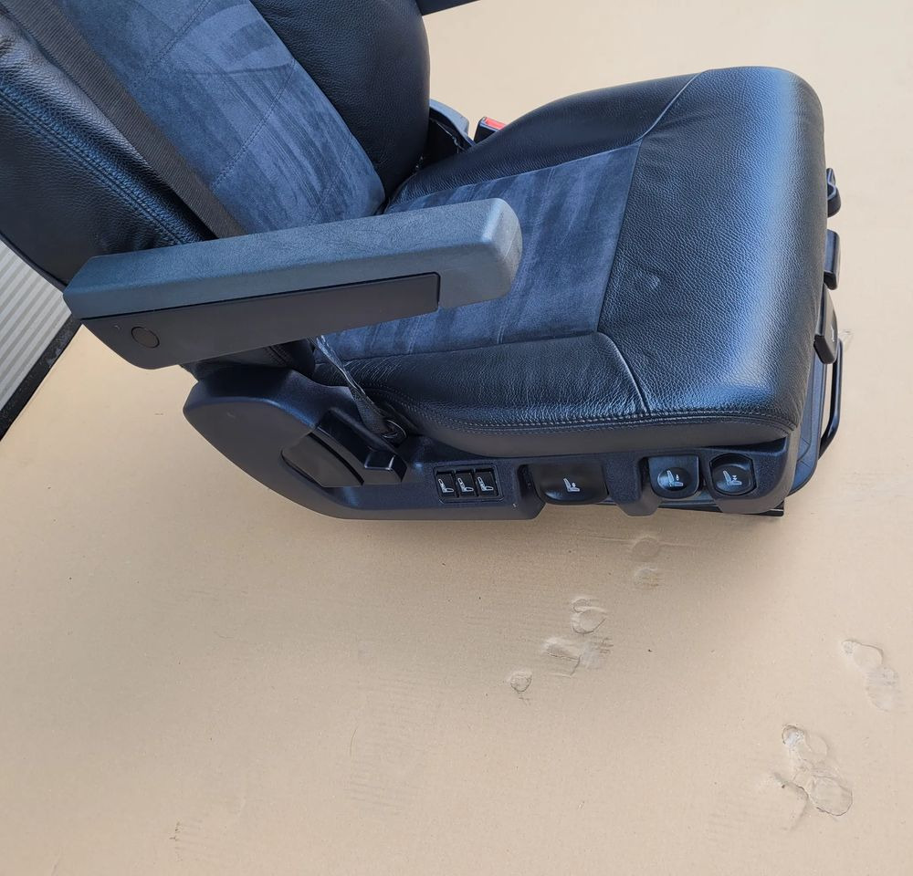 FOTEL PRAWY MAN TGX LIFT SKÓRA JAK NOWY CHWALIM116 - 座椅 适用于 卡车:图3 FOTEL PRAWY MAN TGX LIFT SKÓRA JAK NOWY CHWALIM116 - 座椅 适用于 卡车:图3