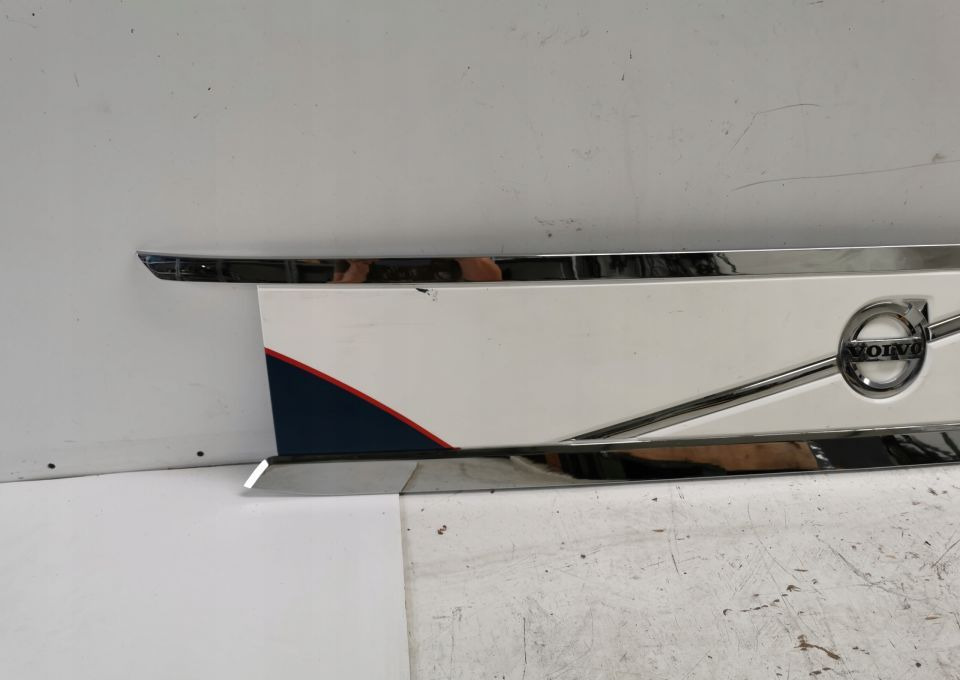 GRILL ATRAPA VOLVO FH 4 ORYGINAŁ CHROM - 格栅 适用于 卡车:图3 GRILL ATRAPA VOLVO FH 4 ORYGINAŁ CHROM - 格栅 适用于 卡车:图3