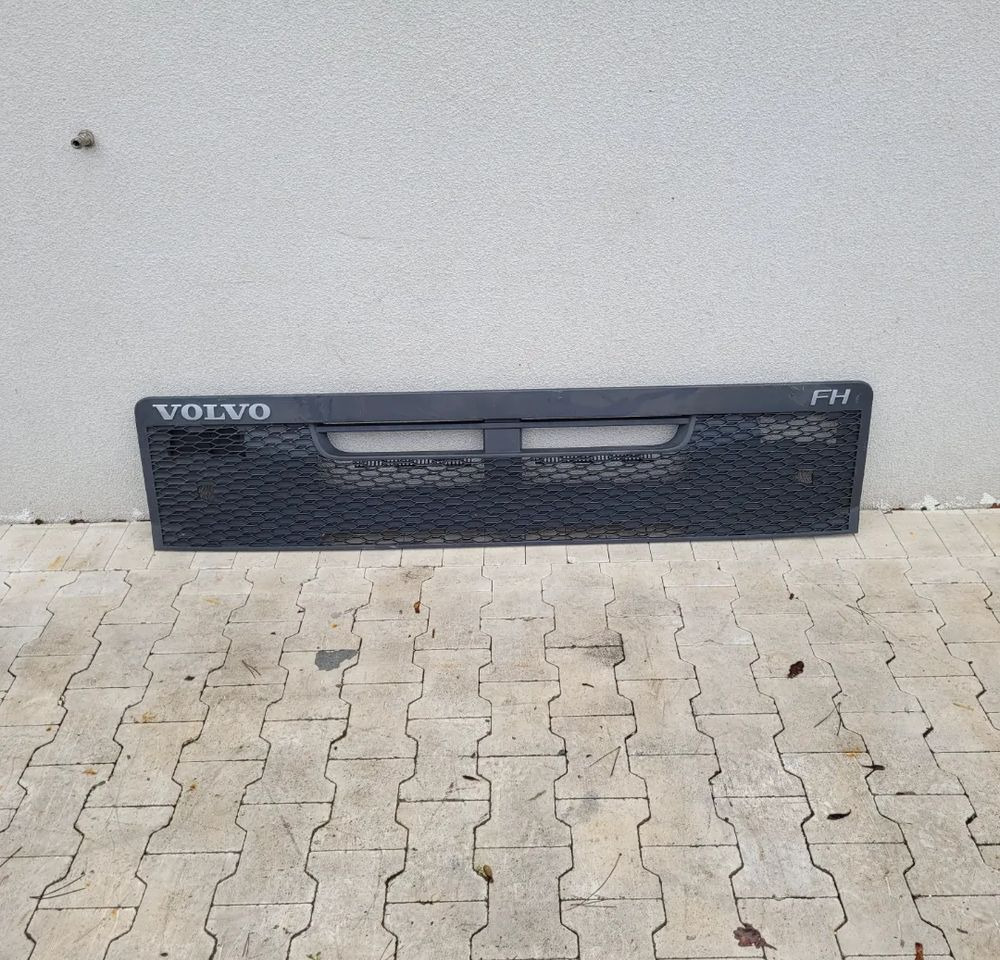GRILL ATRAPA VOLVO FH4 ORYGINAŁ OM 82316693 - 格栅 适用于 卡车:图1 GRILL ATRAPA VOLVO FH4 ORYGINAŁ OM 82316693 - 格栅 适用于 卡车:图1
