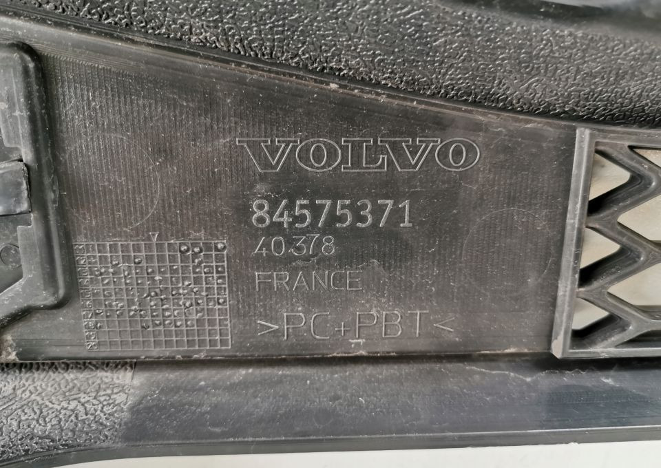 GRILL ATRAPA VOLVO FM FMX EURO 6 ORYGINAŁ - 格栅 适用于 卡车:图2 GRILL ATRAPA VOLVO FM FMX EURO 6 ORYGINAŁ - 格栅 适用于 卡车:图2