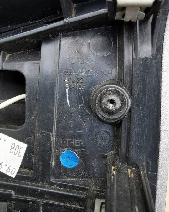 KIERUNKOWSKAZ VOLVO FM 82462033 RH. E6. - 转向灯 适用于 卡车:图3 KIERUNKOWSKAZ VOLVO FM 82462033 RH. E6. - 转向灯 适用于 卡车:图3