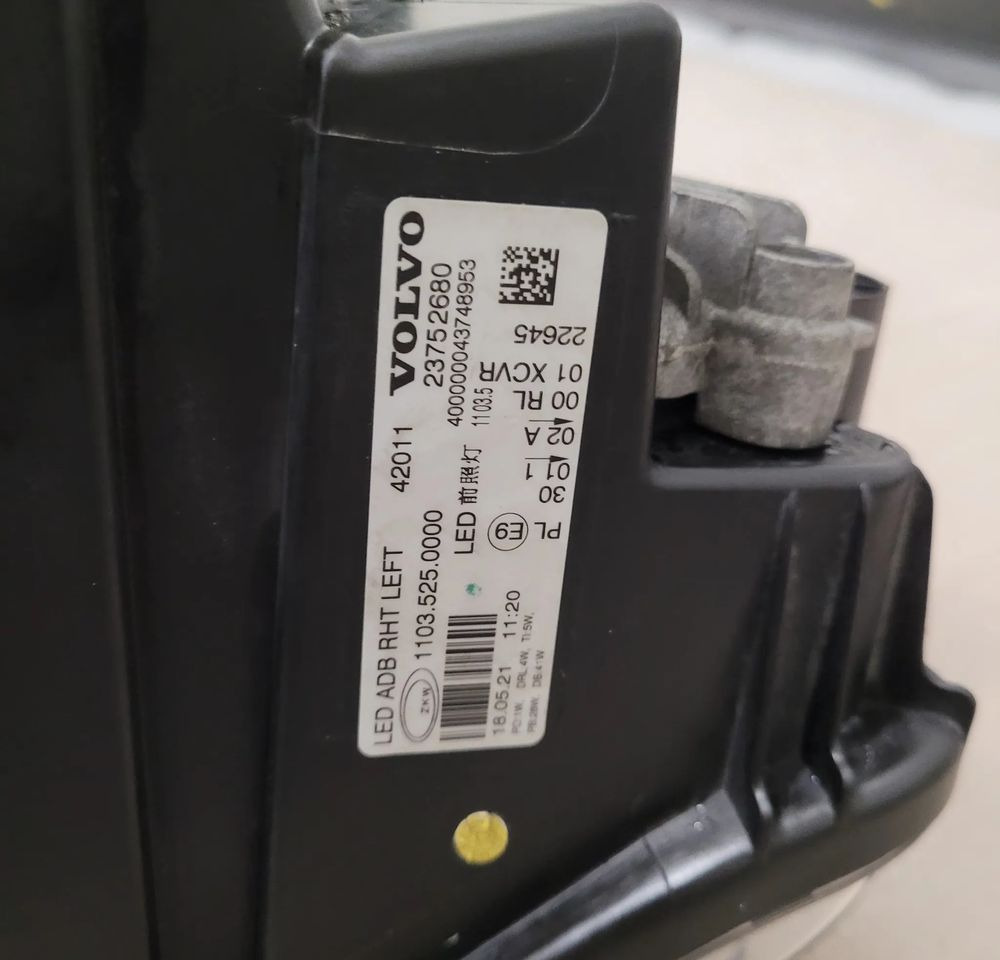 LAMPA LED VOLVO FH5 ORYGINAŁ LH. 23752680 - 灯光/ 照明 适用于 卡车:图5 LAMPA LED VOLVO FH5 ORYGINAŁ LH. 23752680 - 灯光/ 照明 适用于 卡车:图5