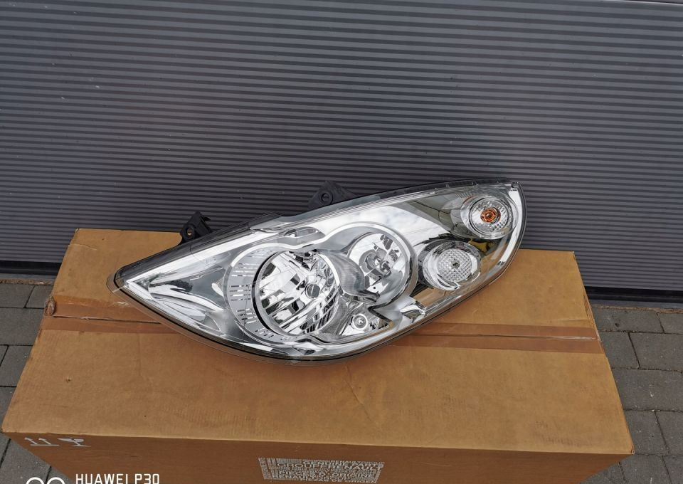 LAMPA RENAULT MASTER 3 LH 1ER010117-09 NOWY ORYG. - 前照灯 适用于 小型货车:图1 LAMPA RENAULT MASTER 3 LH 1ER010117-09 NOWY ORYG. - 前照灯 适用于 小型货车:图1
