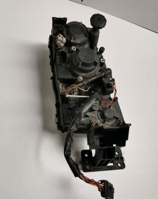 LAMPA VOLVO FH12 fh13 ORYGINAŁ LEWA - 前照灯 适用于 卡车:图4 LAMPA VOLVO FH12 fh13 ORYGINAŁ LEWA - 前照灯 适用于 卡车:图4