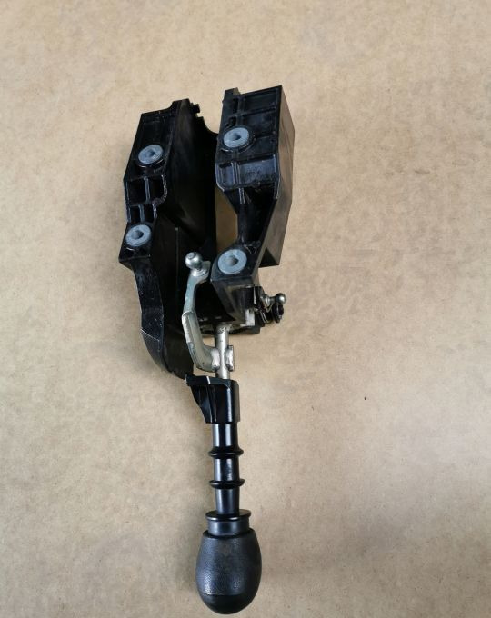 LEWAREK BIEGÓW WYBIERAK IVECO DAILY 6B. - 变速杆 适用于 小型货车:图3 LEWAREK BIEGÓW WYBIERAK IVECO DAILY 6B. - 变速杆 适用于 小型货车:图3