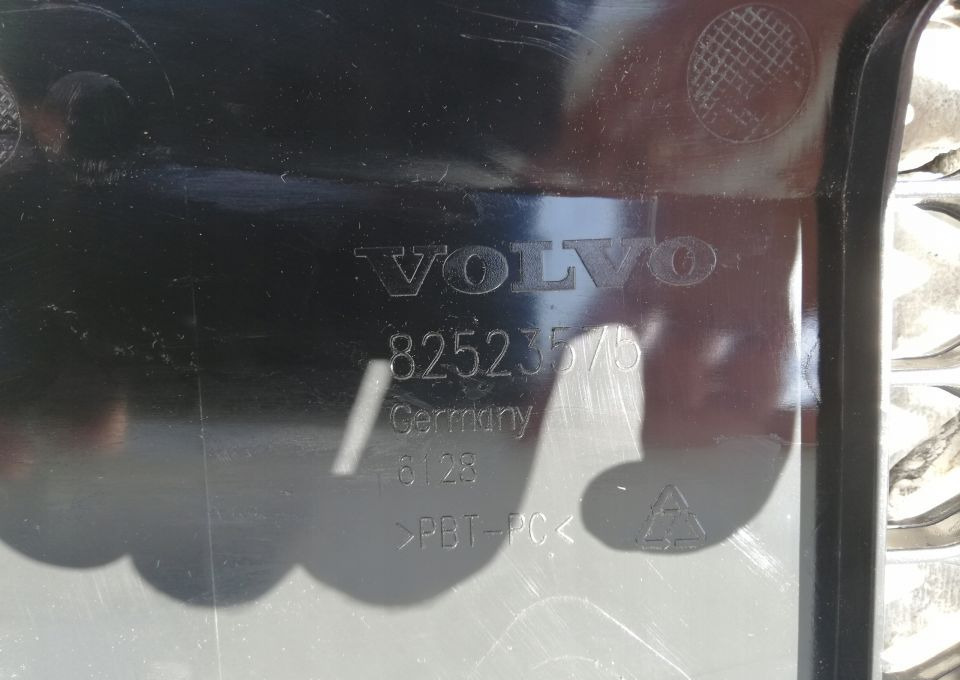 MASKA GRILL ATRAPA VOLVO FL FE 82523575 NOWY ORYG. - 格栅 适用于 卡车:图5 MASKA GRILL ATRAPA VOLVO FL FE 82523575 NOWY ORYG. - 格栅 适用于 卡车:图5