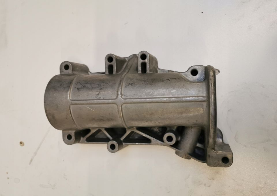 OBUDOWA FILTRA OLEJU VOLVO RENAULT 21426924 - 滤油器 适用于 卡车:图1 OBUDOWA FILTRA OLEJU VOLVO RENAULT 21426924 - 滤油器 适用于 卡车:图1