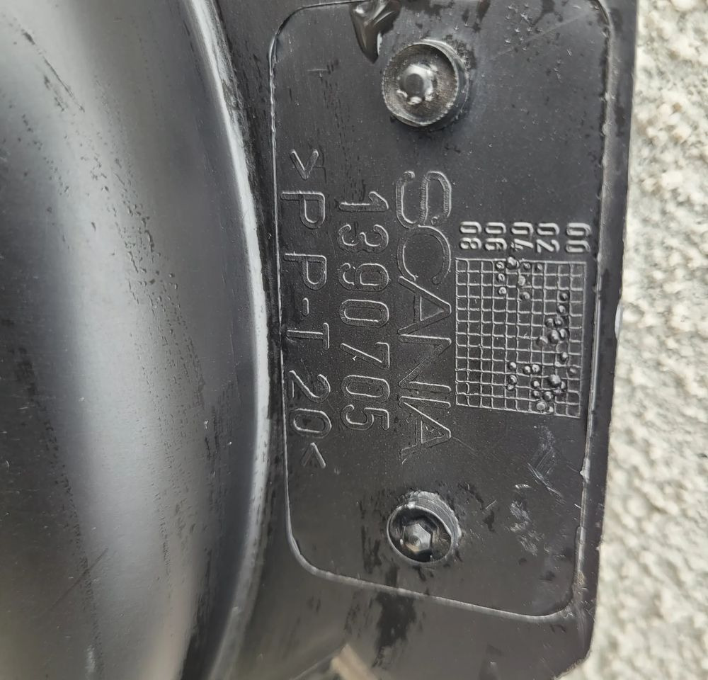 OSŁONA CHŁODNICY SCANIA R ORYGINAL NOWA 1390705 - 冷却系统 适用于 卡车:图2 OSŁONA CHŁODNICY SCANIA R ORYGINAL NOWA 1390705 - 冷却系统 适用于 卡车:图2